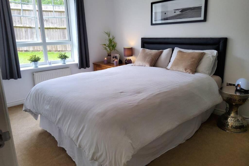 Stylish 2 Bed 2 Bathroom Apartment For Up To 5 Warwick  Extérieur photo